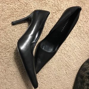 BLACK POINTED HIGH HEELS - 7